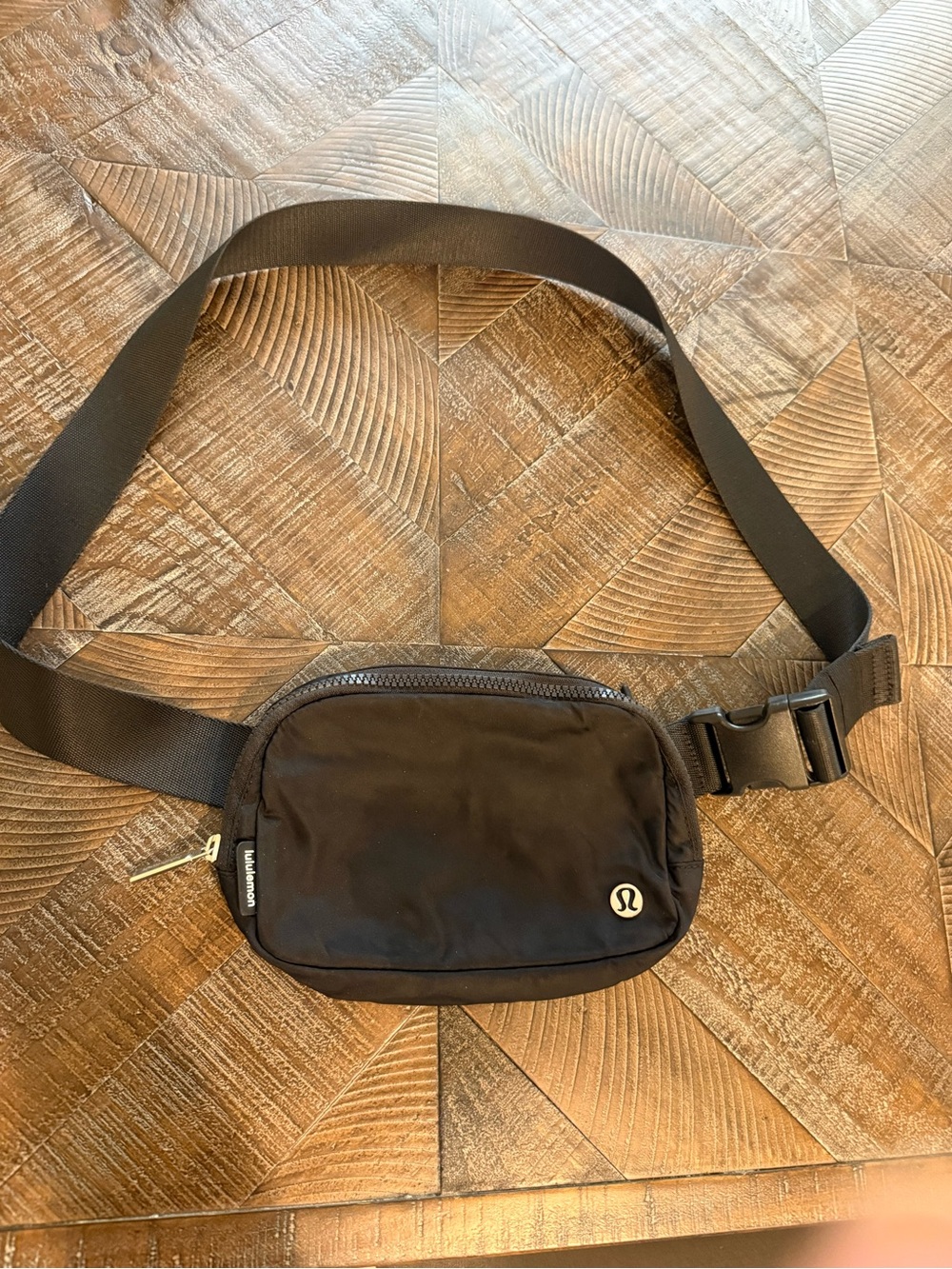 lululemon athletica Black Men's Belt Bag with Silver Logo